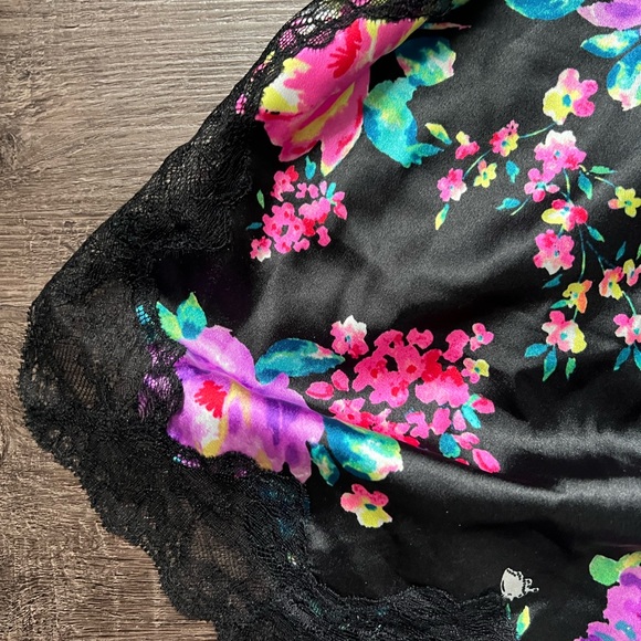 Large floral black lace stripes bow lingerie slip Victoria’s Secret slip - Picture 3 of 7
